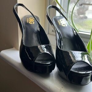 Open toe strapped heels